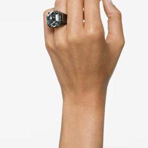 Swarovski Numina Crystal Ruthenium plated, Zirconia Color Black
